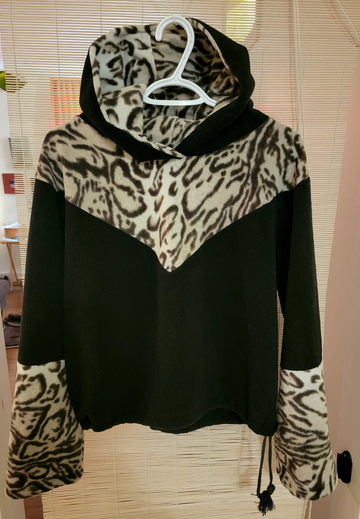 Crop fleece hoodie