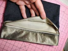 Load image into Gallery viewer, Hand made pouches-Prints
