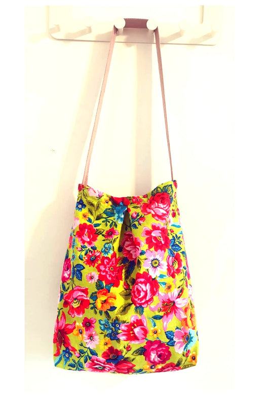 Handmade cotton tote with pleat