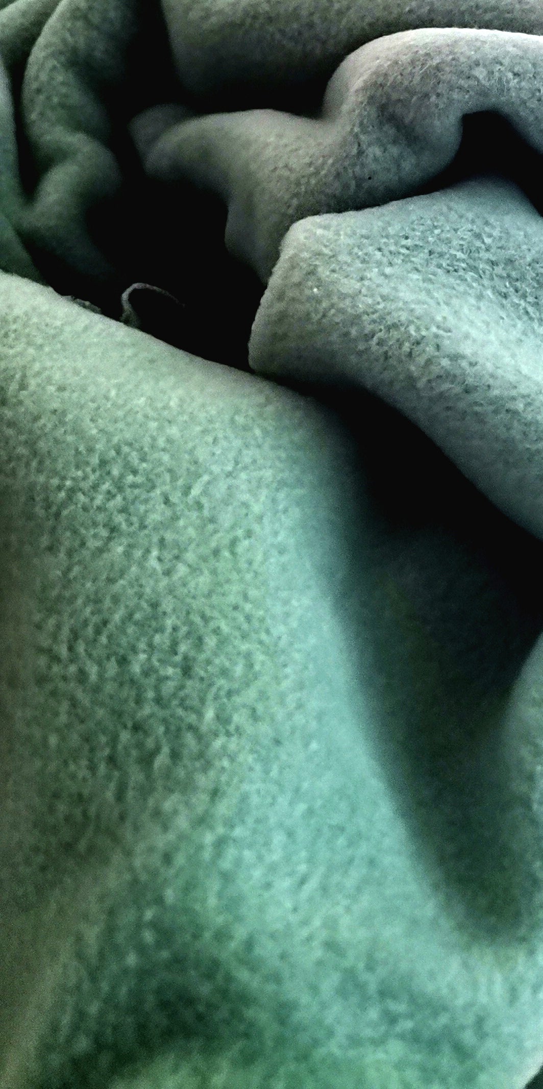 Crop, fleece  pullover with zipper